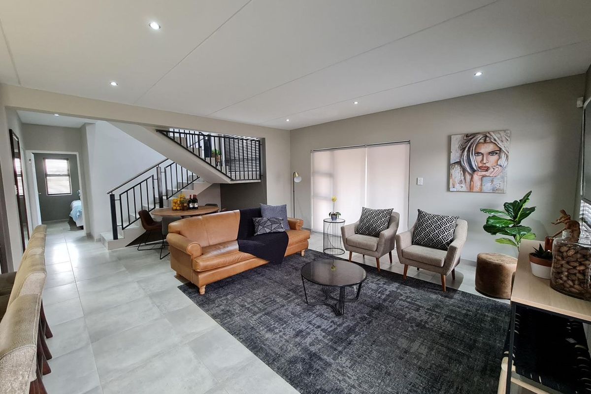 New Development - Modern Double-Storey Townhouses - SPECIAL! - Photo 3