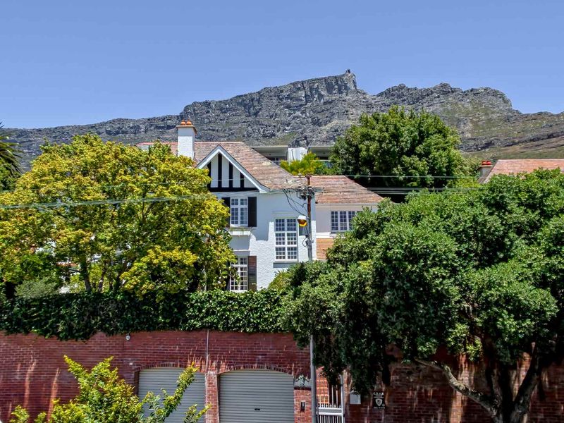High-End Turnkey Airbnb Investment in One of Cape Town's Most Sought-After Neighbourhoods - Photo 5