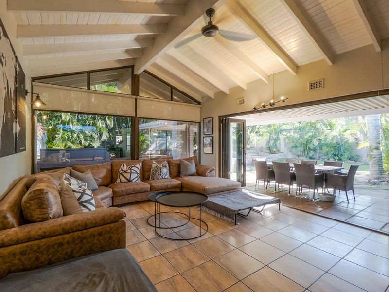 Modern family home in the right location - Photo 3