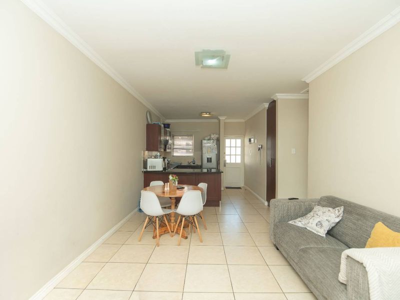 Comfortable Living - Photo 2