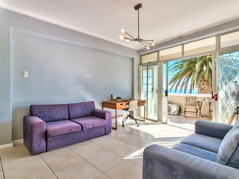 LARGE ONE BEDROOM APARTMENT – FULL SEA VIEWS - Photo 3