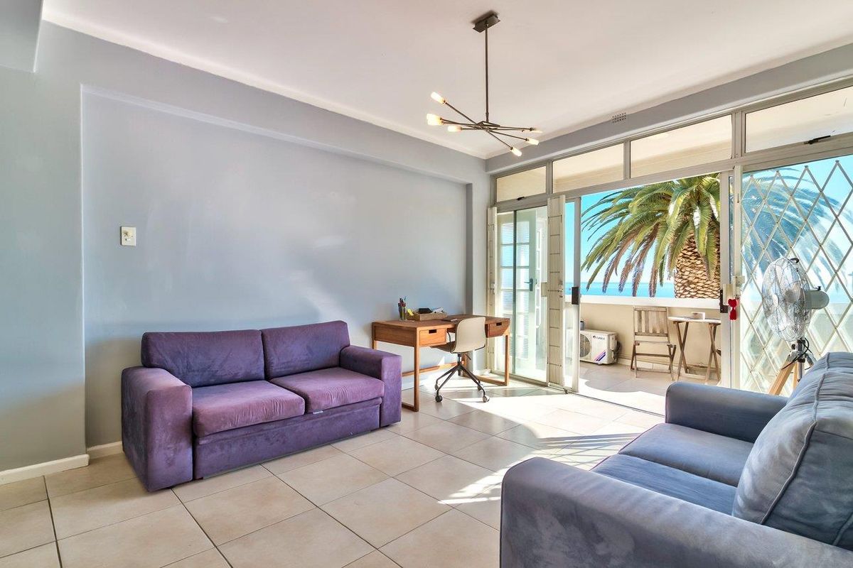 LARGE ONE BEDROOM APARTMENT – FULL SEA VIEWS - Photo 3