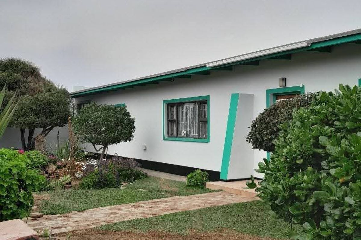 HOUSE FOR SALE IN HENTIES BAY - Photo 2
