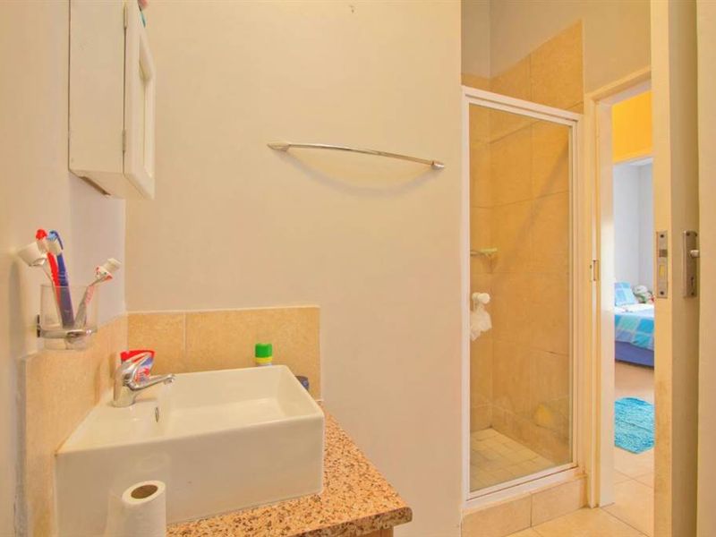 2 BEDS, 2 BATHS APARTMENT TO RENT IN NORKEM PARK. - Photo 8