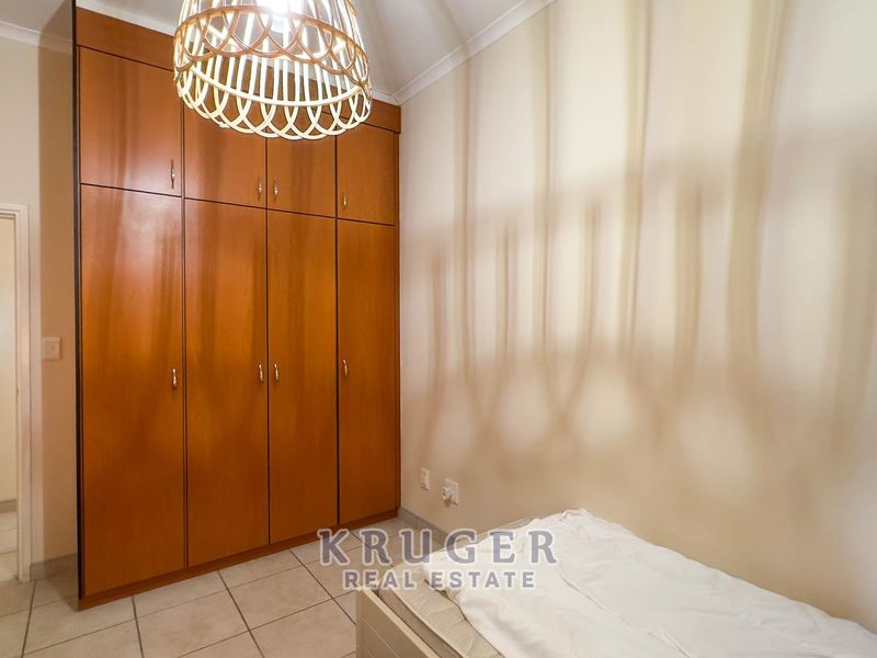 3-bedroom townhouse for sale - Photo 10