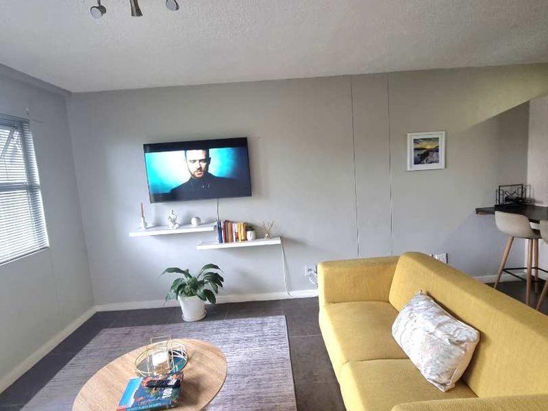 RIVERPORT APARTMENT FOR SALE - Photo 4