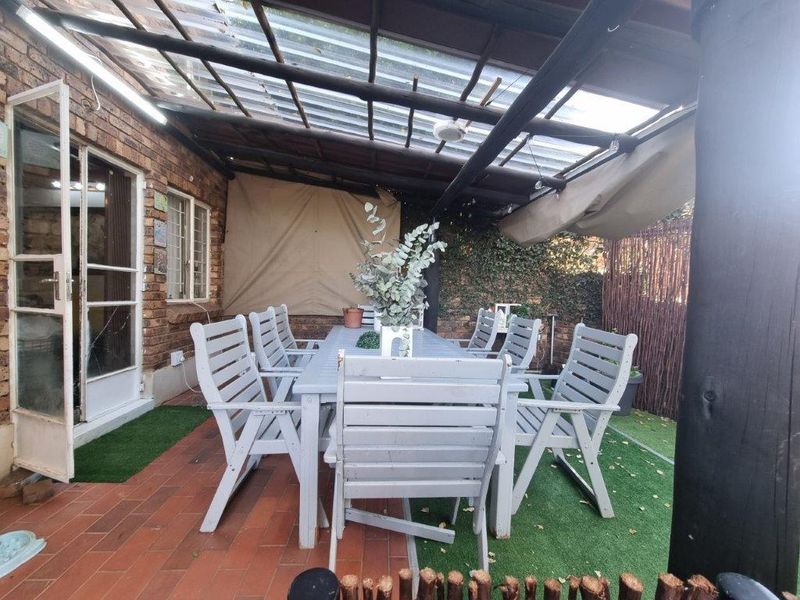 Excellent location for schools. Ideal investment. - Photo 5