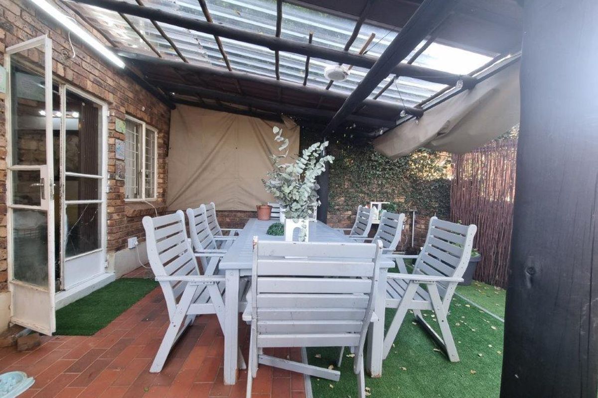 Excellent location for schools. Ideal investment. - Photo 5