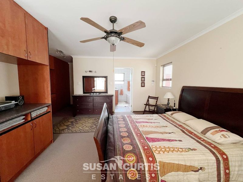 READY TO MOVE IN! - Photo 5