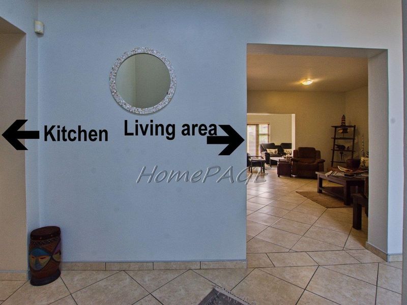 Fairway Estate, Walvis Bay: 4 Bedr double storey home with lots of space for sale - Photo 2