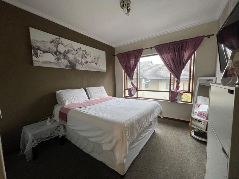 **Spacious 2-Bedroom Apartment for Sale! - Photo 7