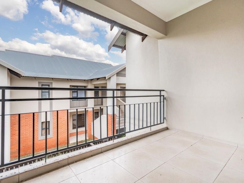 Upstairs unit. - Photo 5