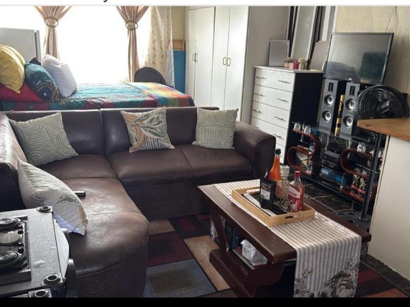 I bedroom flat in Kempton Park CBD - Photo 3