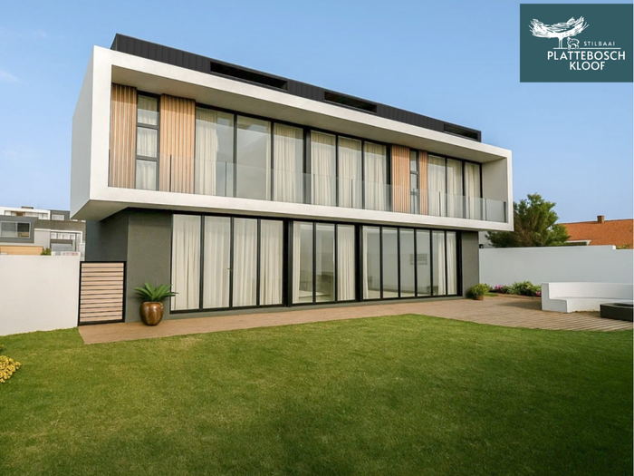 Property #2419375, House For Sale in Still Bay West