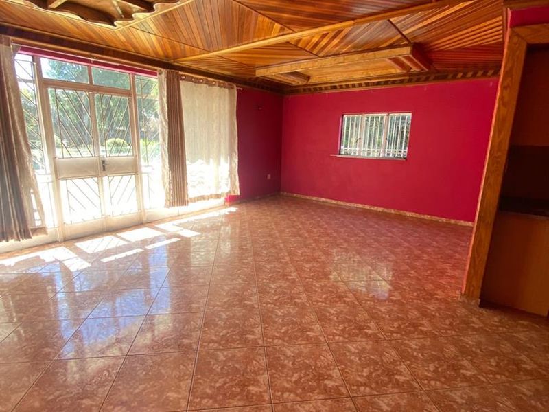 Two Bedroom Unit for Rent - Photo 8