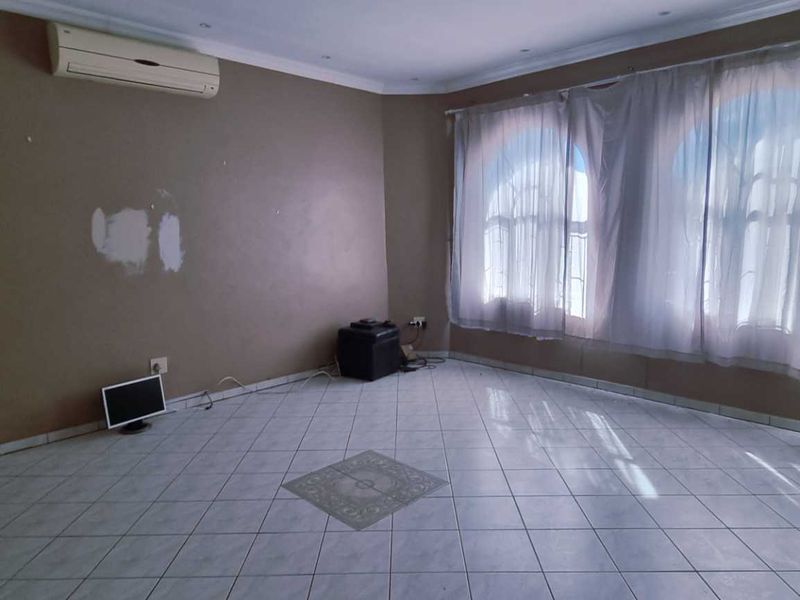 Khomasdal 3 bedroom house - Photo 6