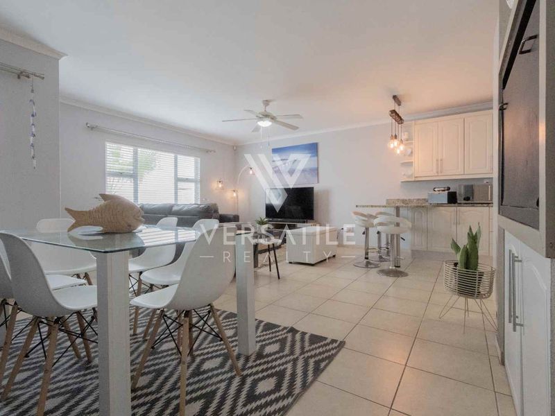 Townhouse For Sale - Photo 4