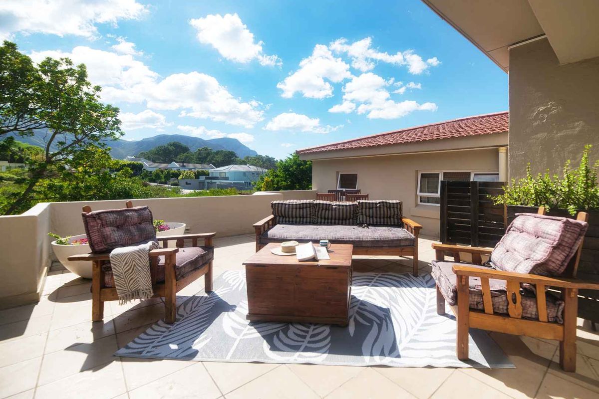 LARGE RESIDENTIAL HOME FOR SALE - Photo 5