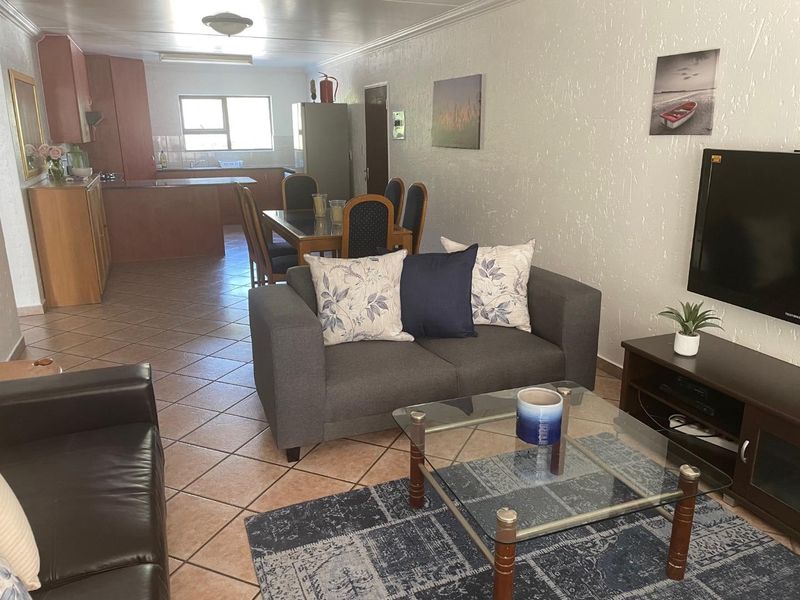 UNFURNISHED TWO BEDROOMS - Photo 9