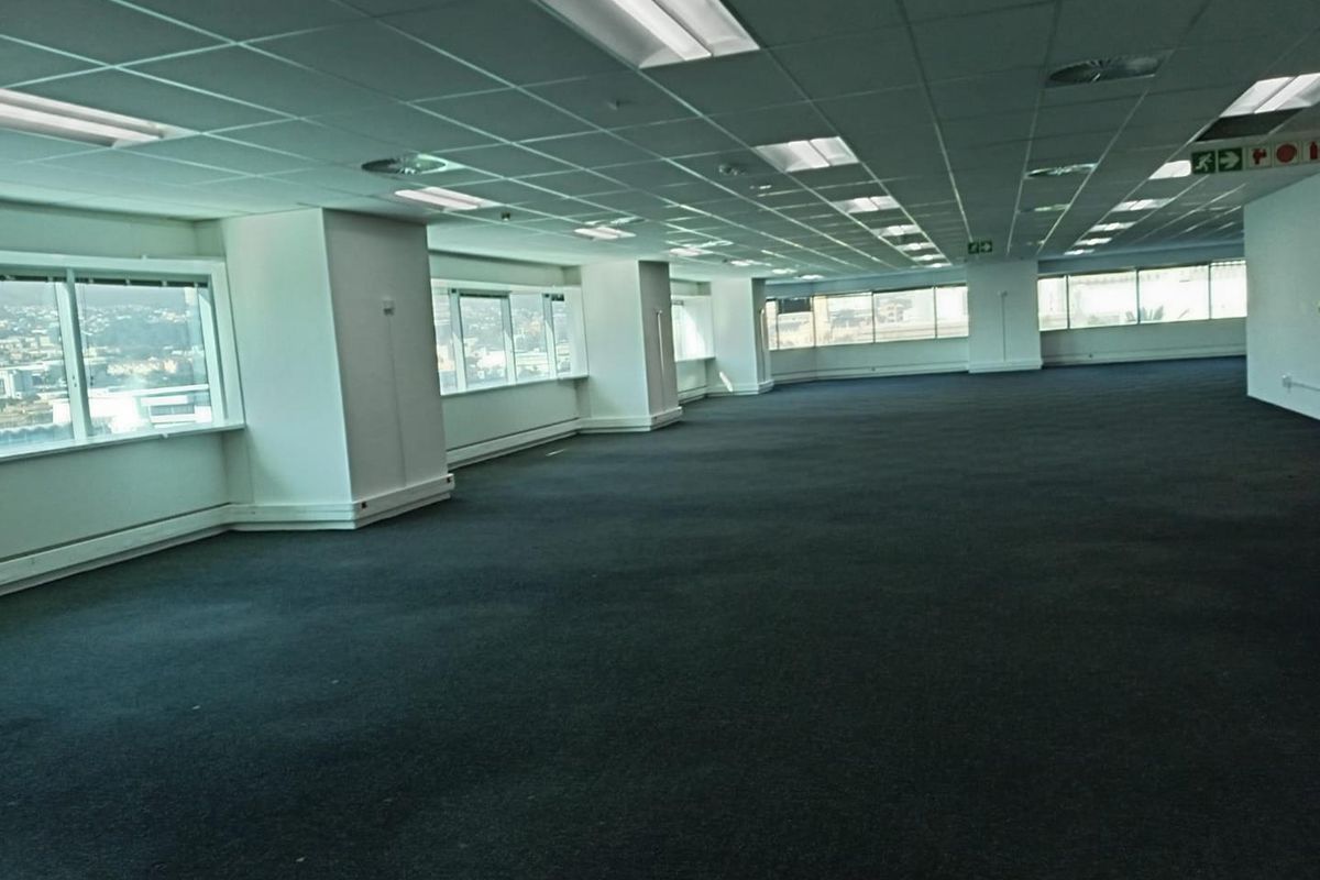 Prime 450sqm Office to let : Backup Power & Water Included - Photo 2