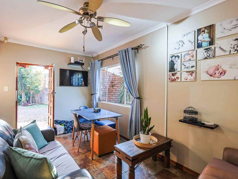 CHARMING TWO-BEDROOM DUET – COMFORTABLE LIVING IN THE HEART OF ELARDUSPARK - Photo 8