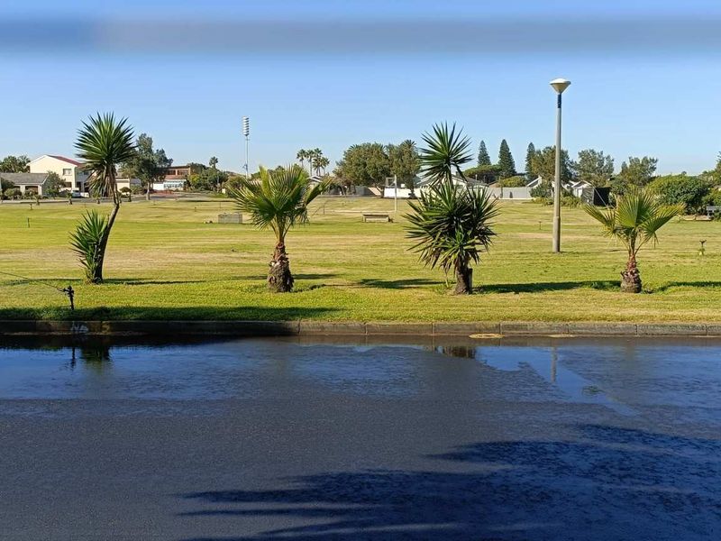 Spacious Home with pool and entertainment area. - Photo 6