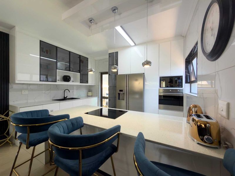 Modern Charm Meets Estate Living - Photo 9