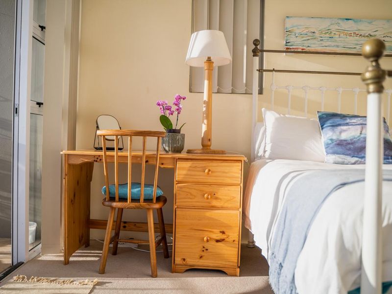 1 Fully furnished bedroom with en-suite in a house to rent - Photo 5