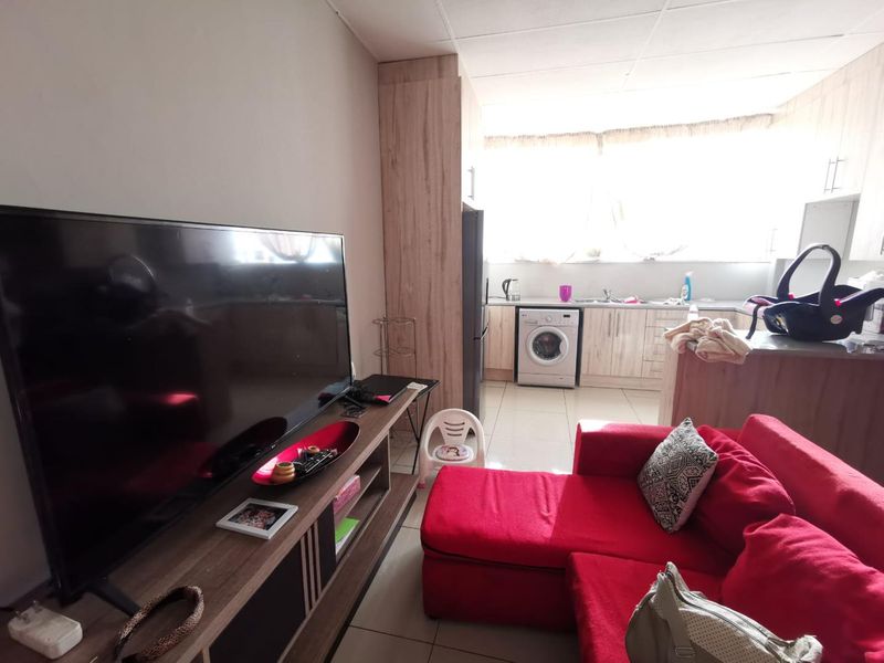 Renovated one bedroom urgentt rental - Photo 6