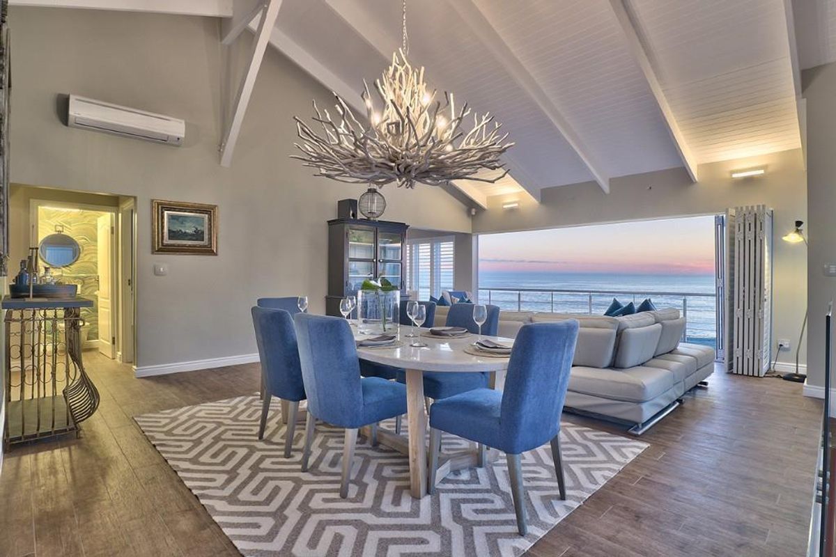 Designer Beach Bungalow - Photo 3