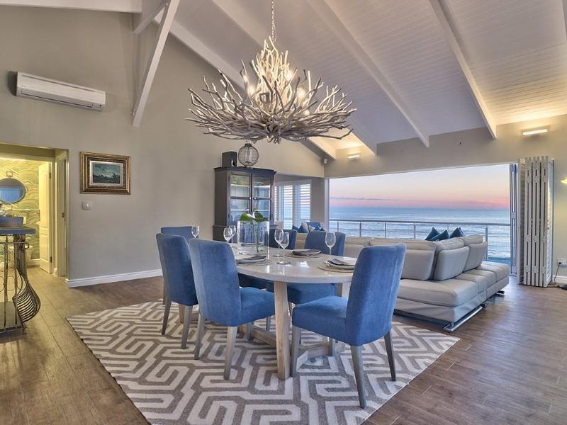 Designer Beach Bungalow - Photo 3