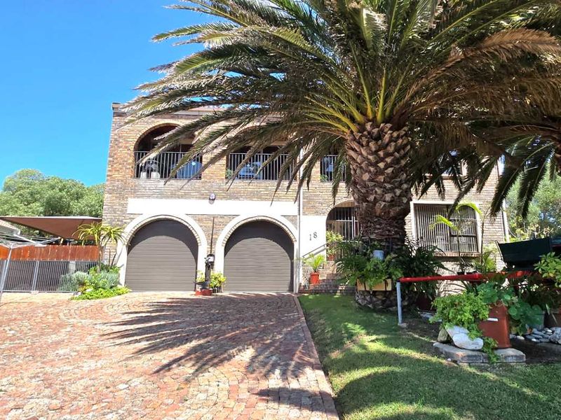 Kleinbaai Coastal Home Near Harbour – Ideal Investment, Holiday or Retirement Living - Photo 2