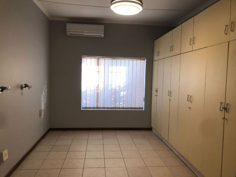 Stunning family home in immaculate condition! - Photo 10