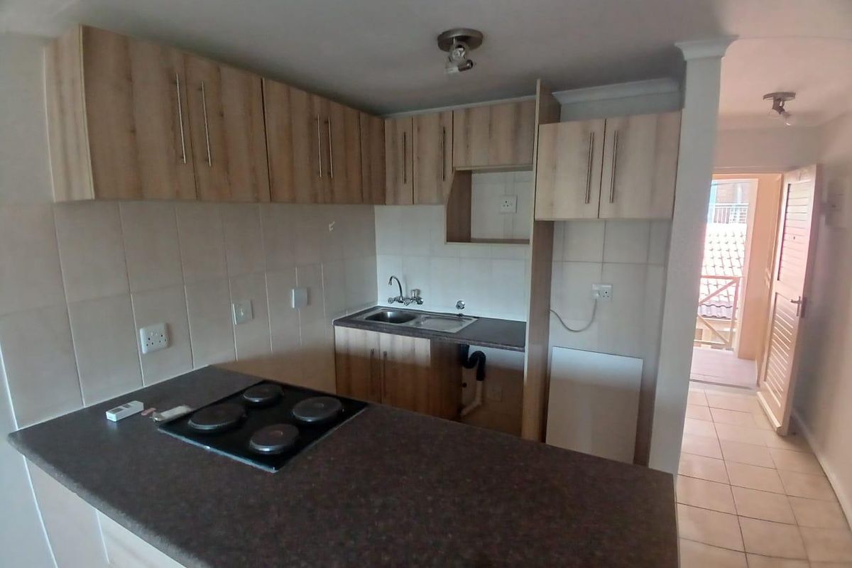 2 Bedroom to rent in Hatfield - Photo 4