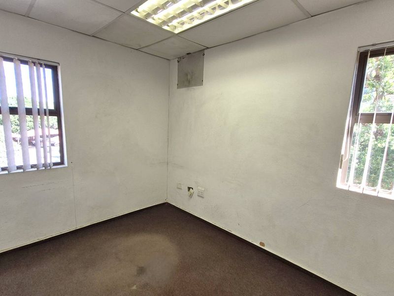 Northgate Office Park - 2 Offices avaialble  - Deal of the Year! - Photo 7