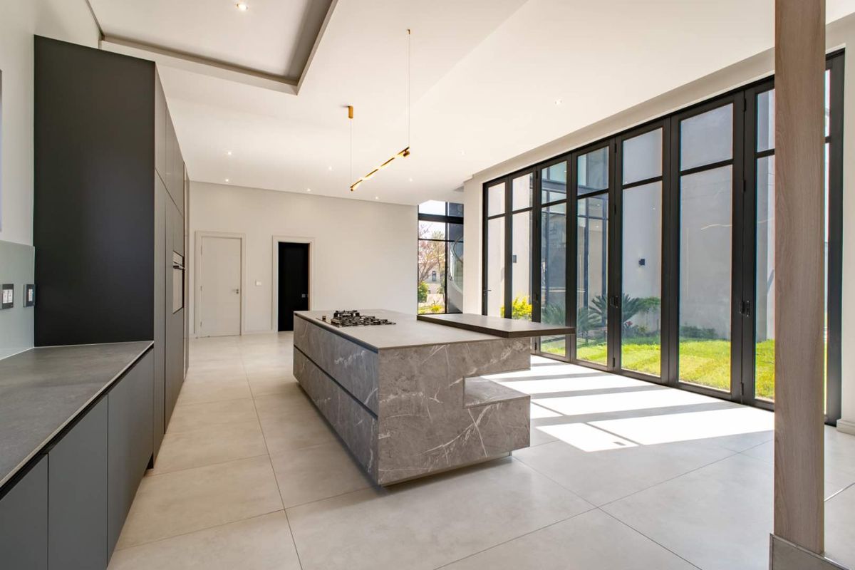 Brand-New Five-Bedroom Masterpiece For Sale in Waterfall Country Estate - Photo 4