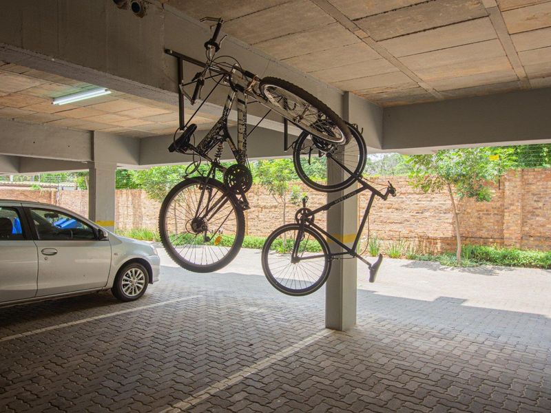 Bachelor/Studio Apartment available in Hatfield - Photo 9