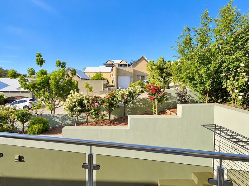🏡 **SUPER MODERN FAMILY HOME FOR SALE | ELISENHEIM** - Photo 9