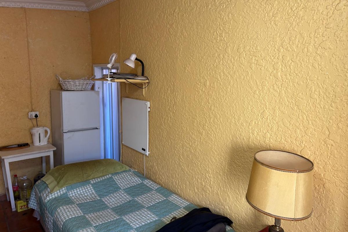 Guest house delight - income generator - Photo 5