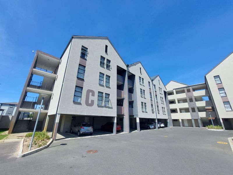 Unfurnished Two Bedroom Apartment To Rent in Parklands - Photo 3