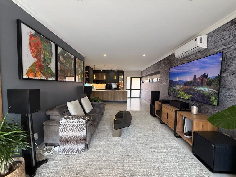 Luxury 4/5-Bedroom Contemporary Residence with Premium Finishes, Smart Home Features & Designer Living - Photo 6