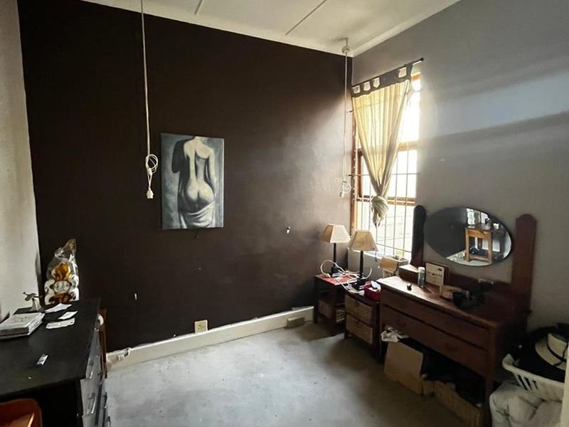 Comfortable & Secure 2 Bedroom Home for Rent - Photo 10