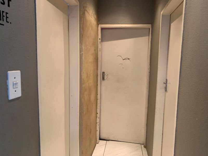 2 bedroom town house for sale in Naturena ext 13 - Photo 7