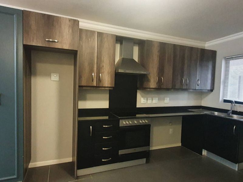 Unfurnished 2 Bed Apartment Available for Rent in Rivonia - Photo 6