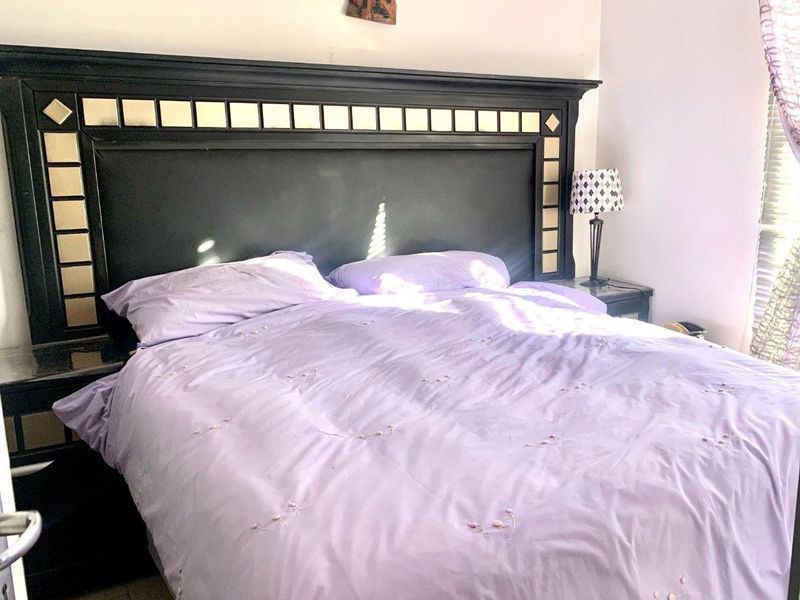 Comfortable-2 bedroom house in Raceway Park - Photo 8