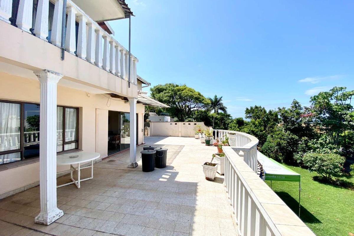 Spacious Family Home in Umhlanga (Shared Property- Furnsihed) - Photo 2