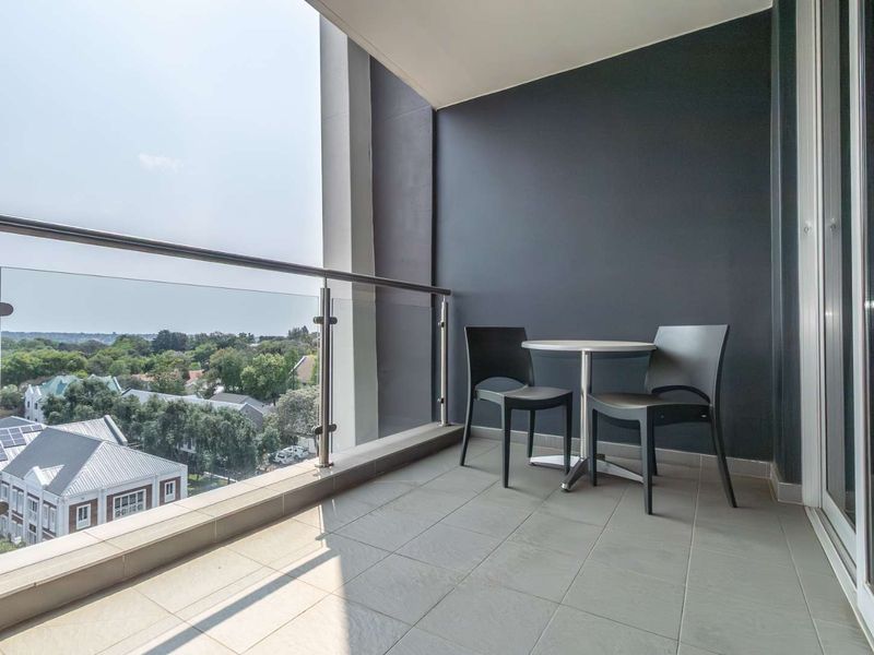 STUNNING FULLY FURNISHED 2 BED APARTMENT IN ROSEBANK FOR SALE - Photo 7