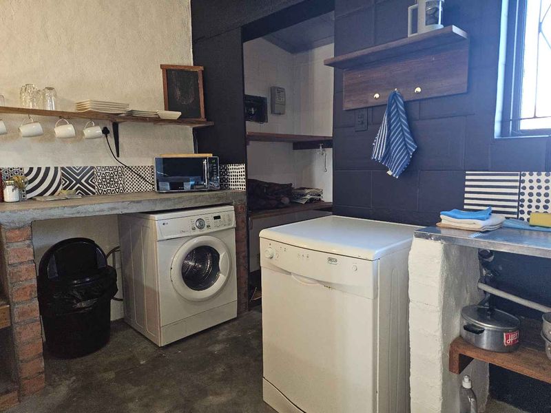 Furnished Pet Friendly in Bettys Bay : Ready September 2025 ! - Photo 10