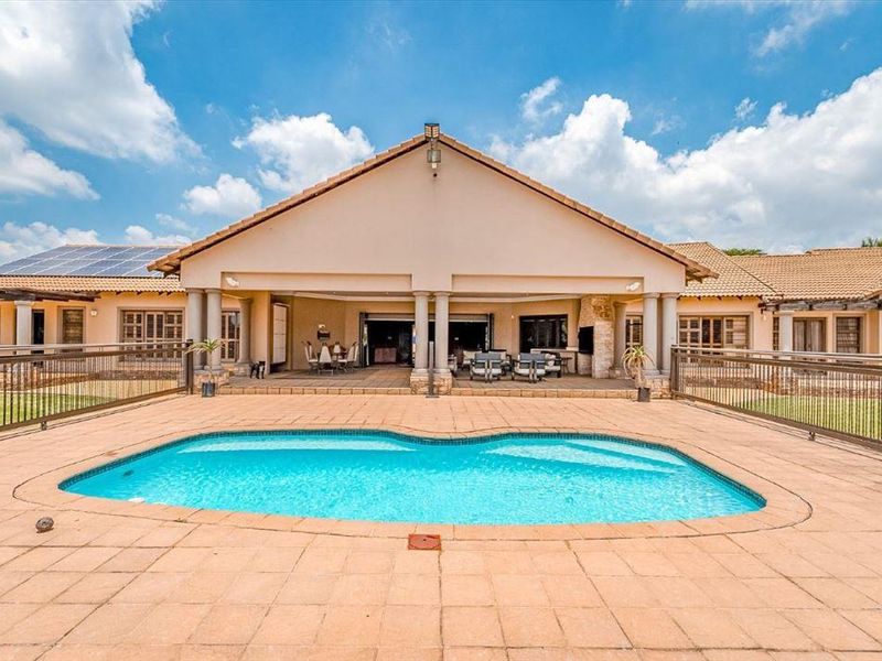 Luxury Country Estate - Photo 10
