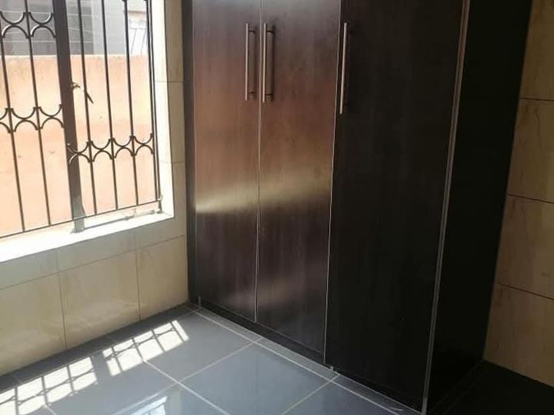3 bedrooms house to rent in Soshanguve VV - Photo 7